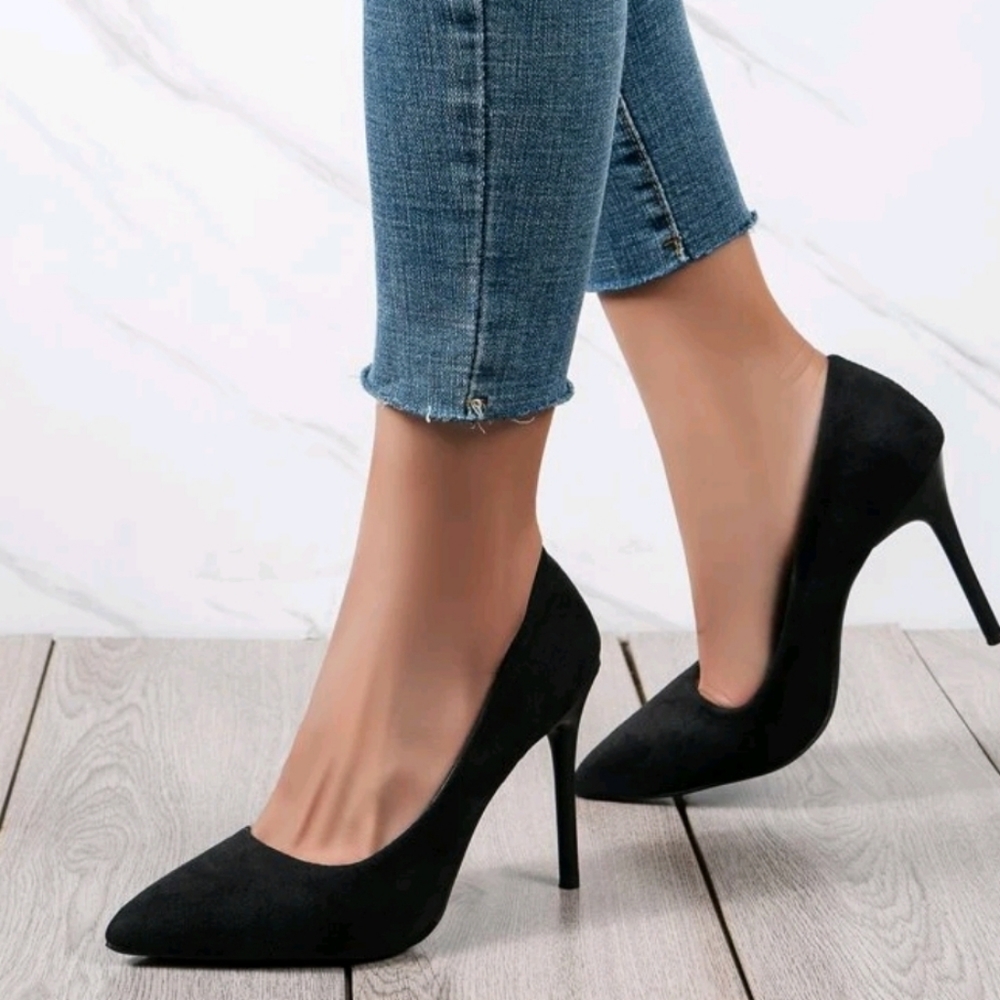 4 inch Black heels
